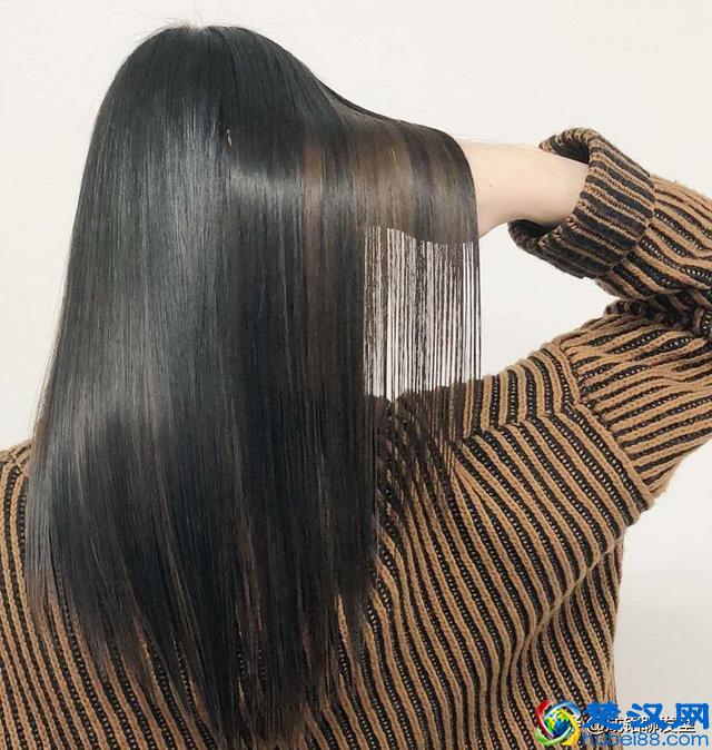 “护发素”和“发膜”有区别吗？区别会很大，用错方法头发更糟