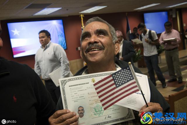 「调查科普」为什么那么多人想拥有美国绿卡？