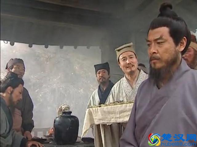 林冲未向王伦纳投名状，反取他性命向晁盖纳投名状