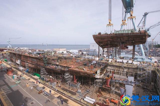 什么是大国海军？一口气连造20万吨两艘核航母，总价两百多亿美元