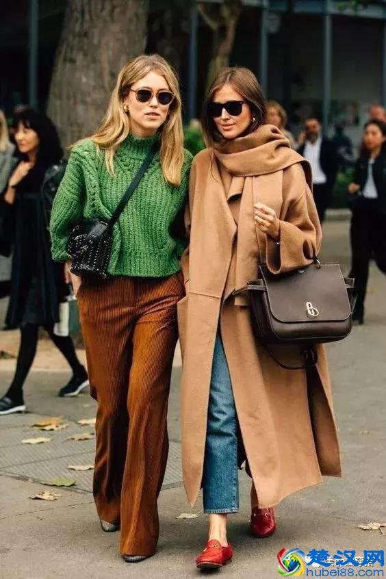 咖啡色衣服搭配什么颜色好看？答案全在这面……