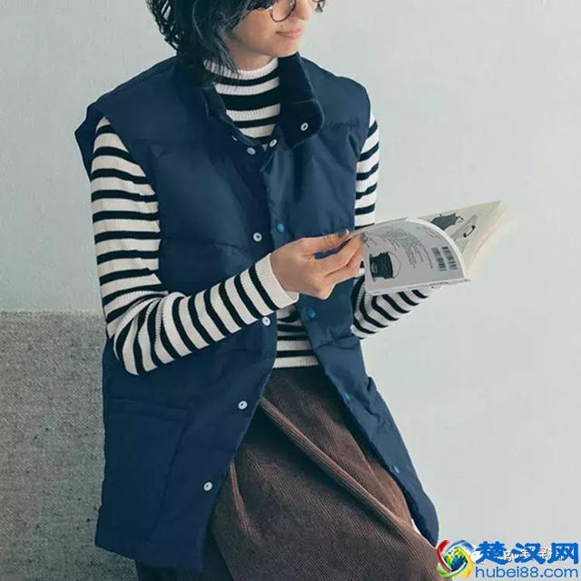 咖啡色衣服搭配什么颜色好看？答案全在这面……