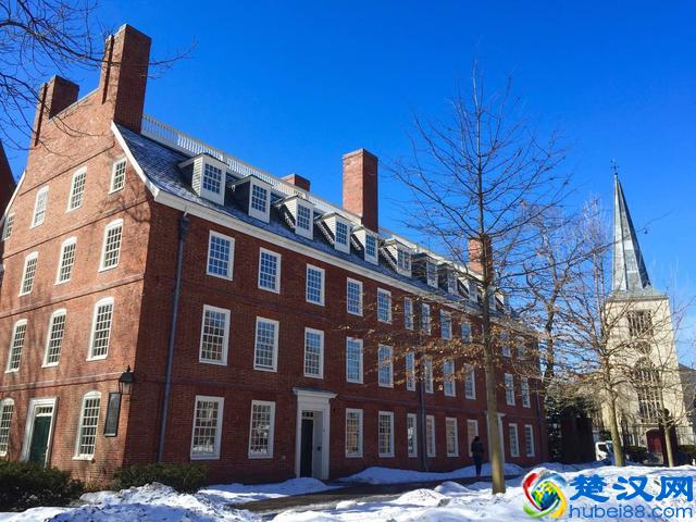 美国历史最悠久的高等学府——哈佛大学