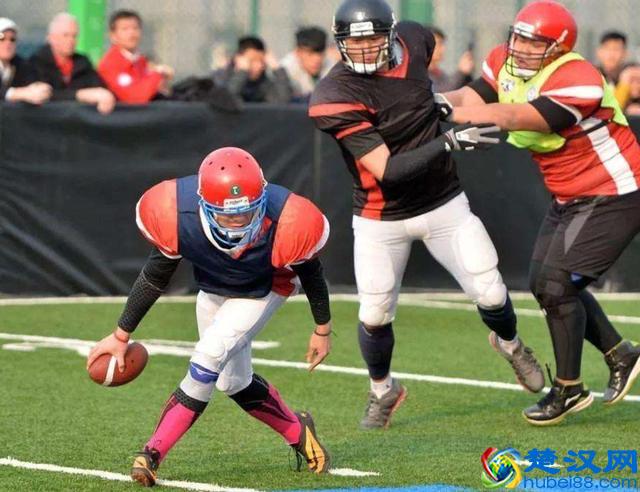 为什么美国人如此热爱橄榄球？