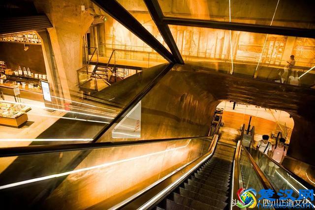 光彩夺目,这是超乎你想象的成都!