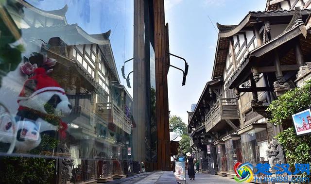 光彩夺目,这是超乎你想象的成都!