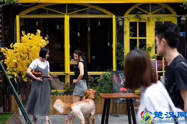 光彩夺目,这是超乎你想象的成都!