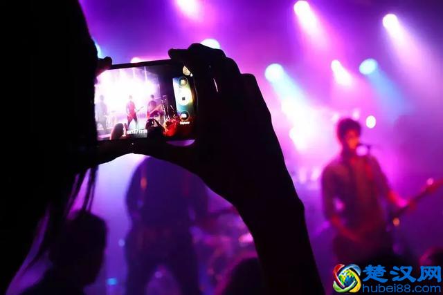 唱歌技巧：让你唱歌好听的五大方法，学会让你受益终生