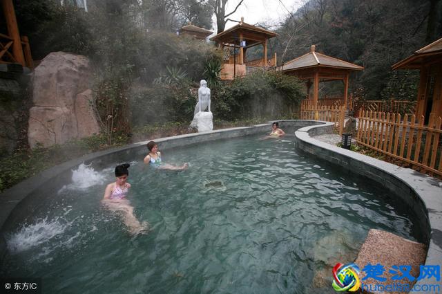 中国黄山“四绝”，一绝奇松，二绝怪石，三绝云海，四绝是？