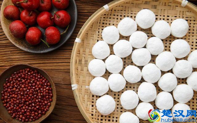 元宵和汤圆到底有什么区别？现在终于明白了！