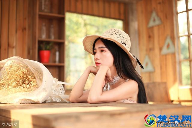 咫尺天涯，各自安好