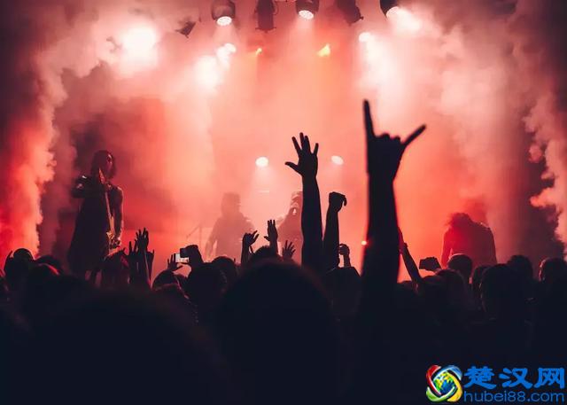 唱歌技巧：让你唱歌好听的五大方法，学会让你受益终生