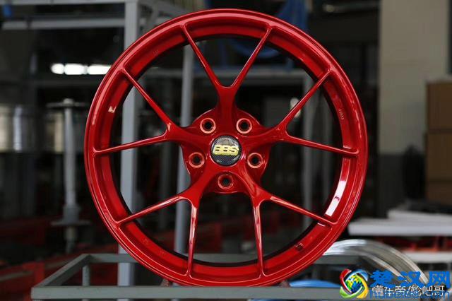 大多数人还不知道轮毂到底是什么材质的吧