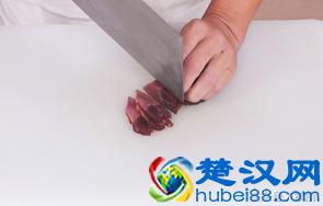 炒年糕的做法，炒年糕怎么做才好吃？简单的教程！