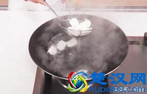 炒年糕的做法，炒年糕怎么做才好吃？简单的教程！