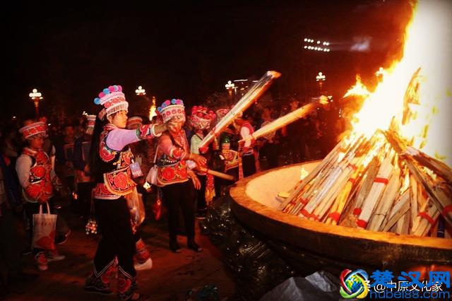 火把节是一个什么样的节日？是哪个民族的节日？在什么时间举行