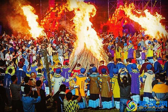 火把节是一个什么样的节日？是哪个民族的节日？在什么时间举行