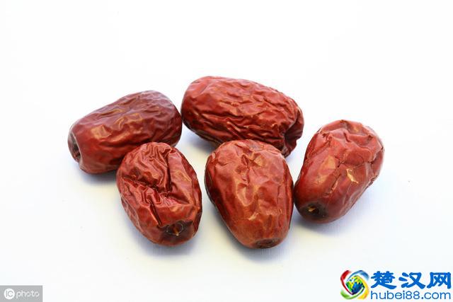 深秋不可缺少的汤，淮山枸杞排骨汤，快回家喝汤吧