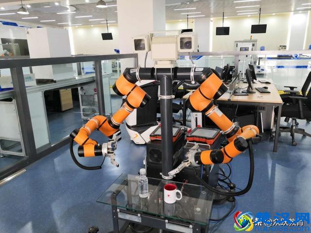 新起点，新征程。数控模具培训，五轴编程培训，工业机器人学校