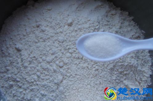 最全的饺子皮制作诀窍，和面加点它，饺子皮香软有嚼劲，赶快学学