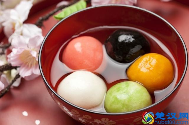 煮汤圆时，冷水下锅还是热水下锅？都不对，大厨教你正确做法