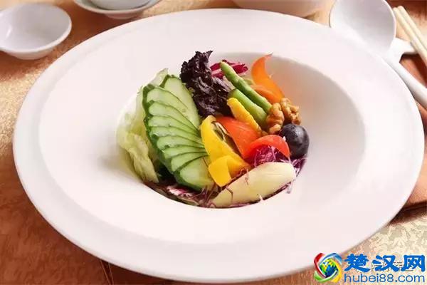 舌苔厚白是怎么回事 教你从舌苔中判断健康情况