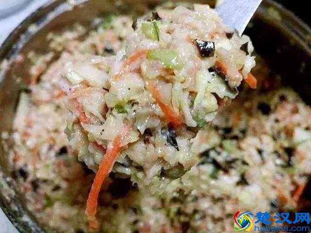 饺子馅怎么调好吃？教你3个技巧和4种调馅方法，饺子入味香又鲜