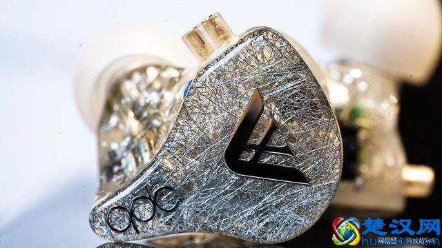 聊聊我的桌面 篇一：一个自媒体工作者的桌面——桌面音频系统篇