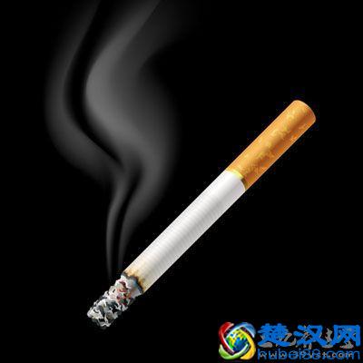 指甲上出现白点暗示健康亮“红灯”