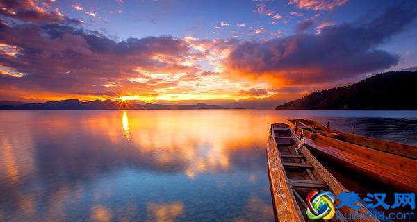 泸沽湖自由行攻略，在丽江怎么去到泸沽湖？泸沽湖最佳旅游时间