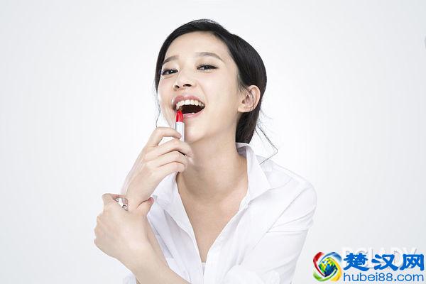 爽肤水怎么用 爽肤水有哪些功效