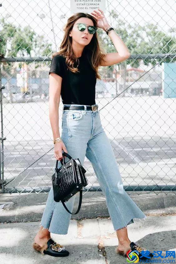 白短袖早不流行了，今年时髦精都穿黑T恤，搭配长裤、短裤都很美