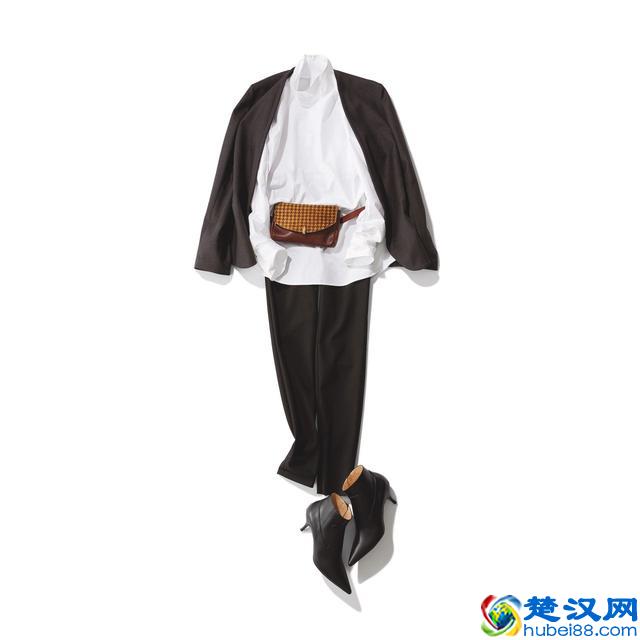 黑色裤子搭配什么上衣！教你这20种搭配，让你优雅女人味加倍！