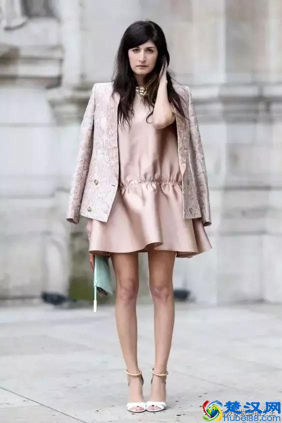 这三件外套搭配连衣裙，最适合