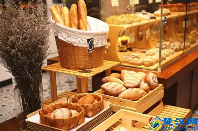 一家会飞的烘焙屋，原味控和甜品控在这里相爱相杀！