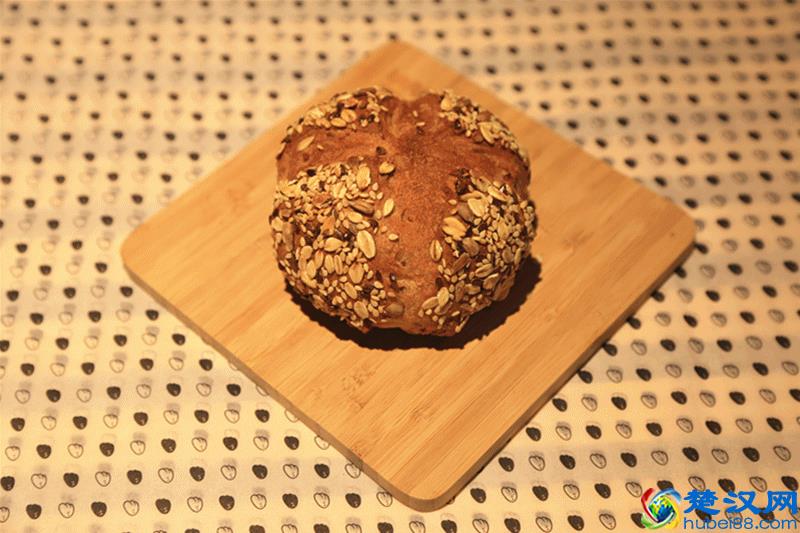 一家会飞的烘焙屋，原味控和甜品控在这里相爱相杀！