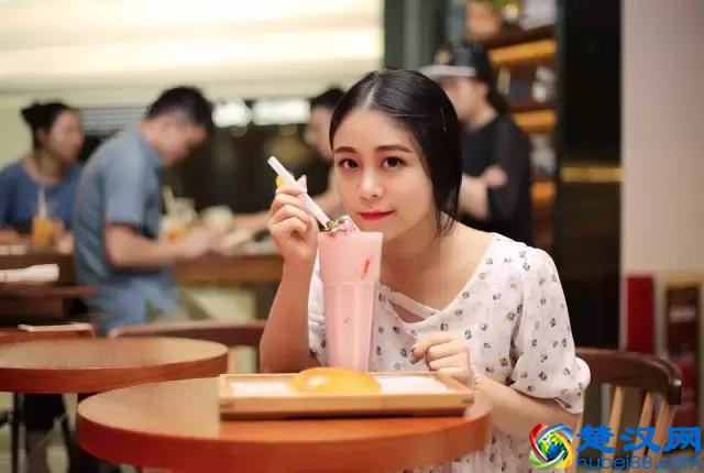 一家会飞的烘焙屋，原味控和甜品控在这里相爱相杀！