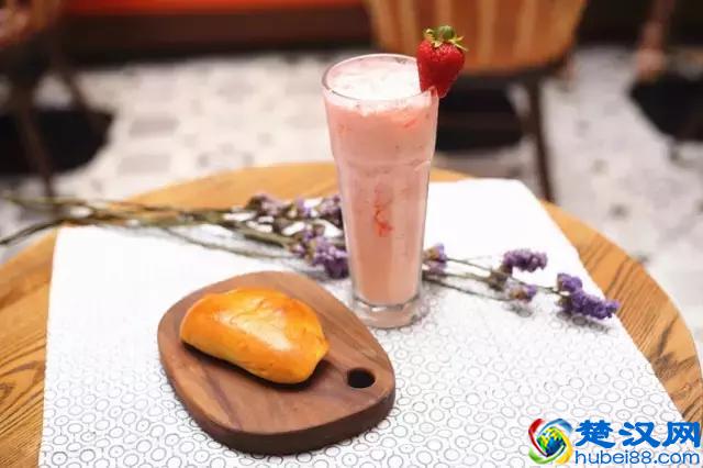 一家会飞的烘焙屋，原味控和甜品控在这里相爱相杀！