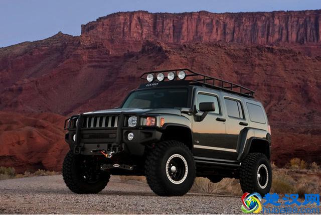 全球最厉害的十大越野车型，40岁能开上其中一台，证明你过的不错