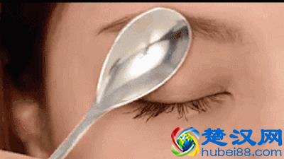 5个实用的眼睛增大技巧，最后一个每天3分钟，天生小眼也能变大！