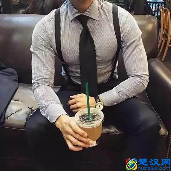 教你如何最快练出胸肌轮廓