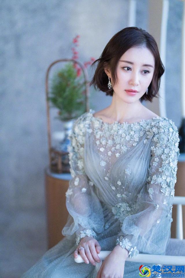 细软发质女生适合啥发型？看看舒畅的发型，每款都温柔雅致显气质