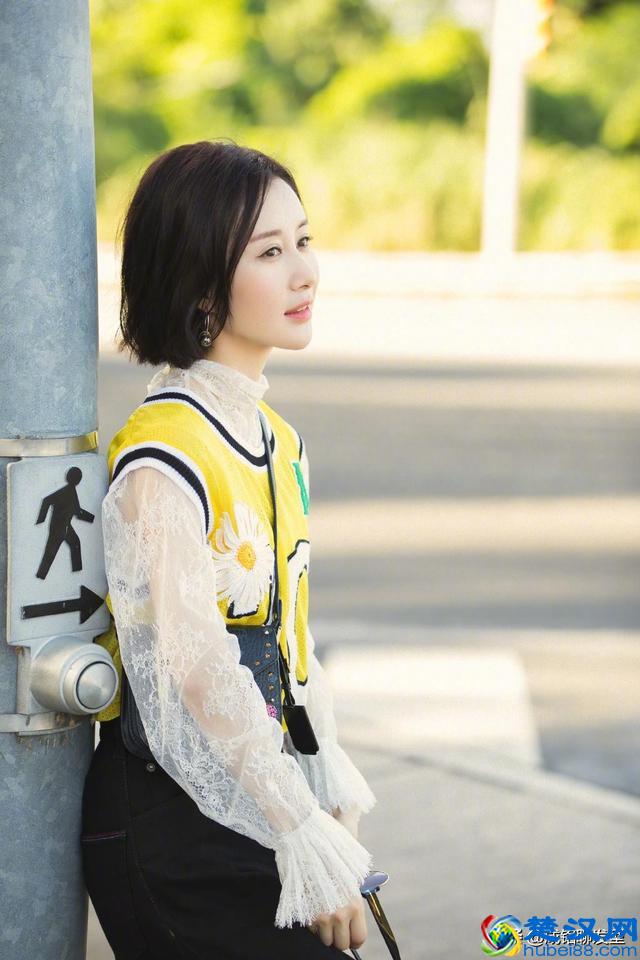 细软发质女生适合啥发型？看看舒畅的发型，每款都温柔雅致显气质