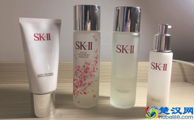 适合三十岁以上用的护肤品，抗皱美白齐全，神仙水果然名不虚传！