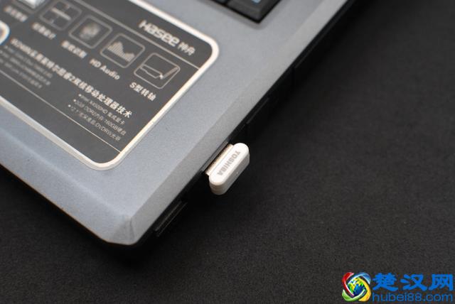 国际大品牌的迷你U盘，时尚高速都是你想要的！