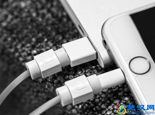 iPhone 充不上电先别急，首先检查是不是这个原因