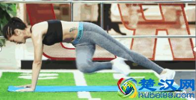 在家坚持了一个月，我练出了马甲线