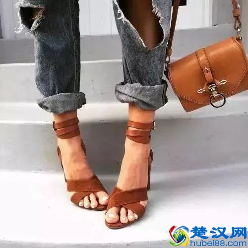 别踩雷！夏季凉鞋如何挑选？