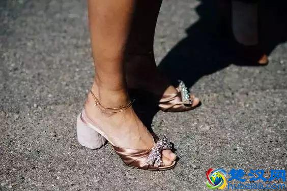 别踩雷！夏季凉鞋如何挑选？