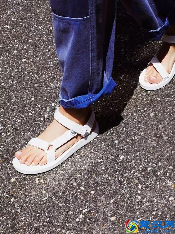 别踩雷！夏季凉鞋如何挑选？